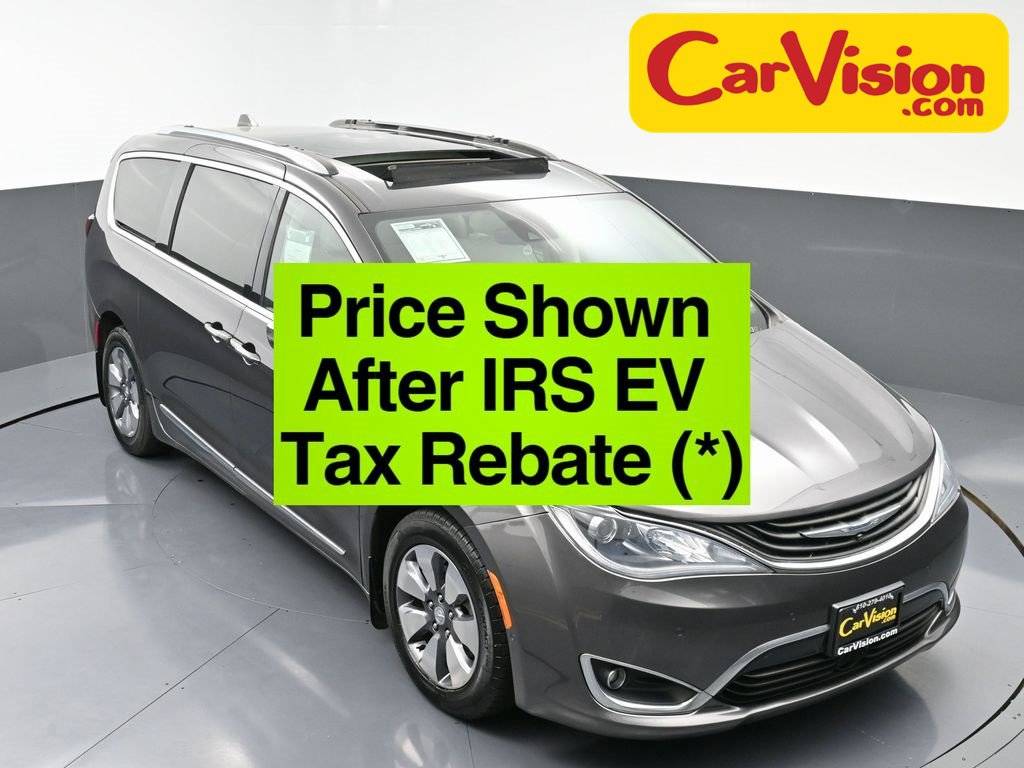 2017 Chrysler Pacifica Hybrid Platinum — Minivan — 71,990 mi — Trooper, PA