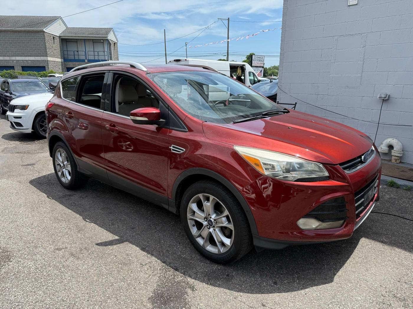 2014 Ford Escape Titanium — SUV — 141,221 mi — Amityville, NY