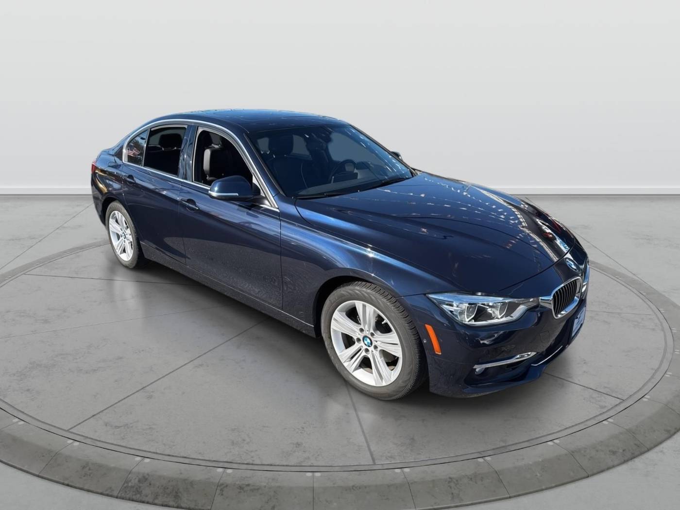 2016 BMW 3 Series 328i — Sedan — 27,010 mi — Amityville, NY