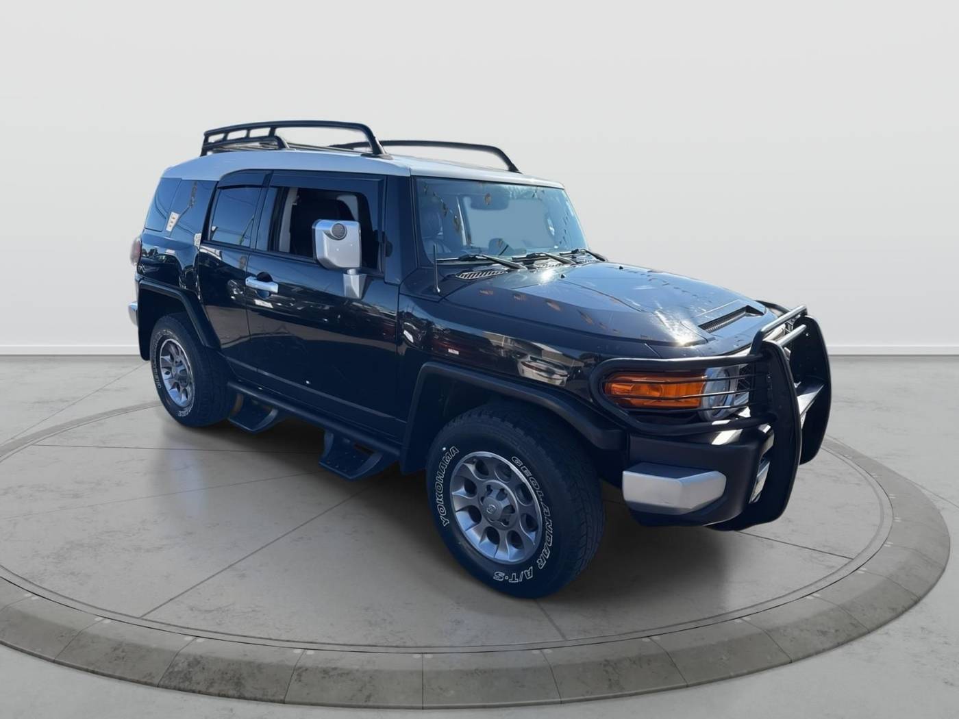 2013 Toyota FJ Cruiser Base — SUV — 111,093 mi — Amityville, NY