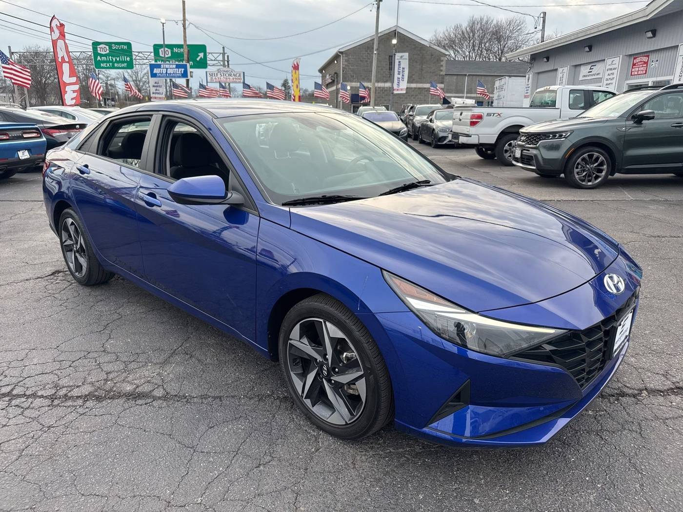 2023 Hyundai Elantra SEL — Sedan — 22,455 mi — Amityville, NY