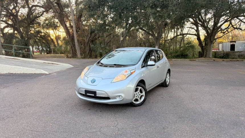 2013 Nissan LEAF SV — Hatchback — 46,900 mi — Tampa, FL