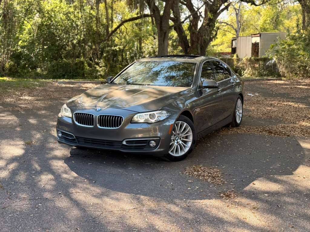 2015 BMW 5 Series 528i