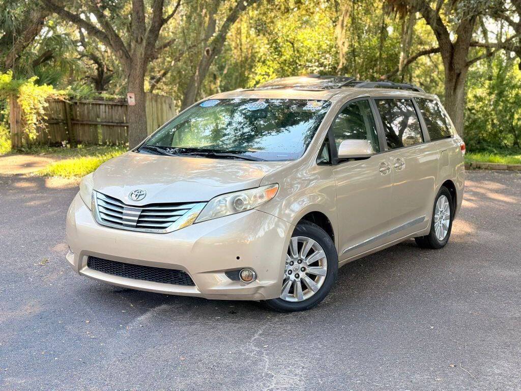 2011 Toyota Sienna Limited — Minivan — 133,242 mi — Tampa, FL