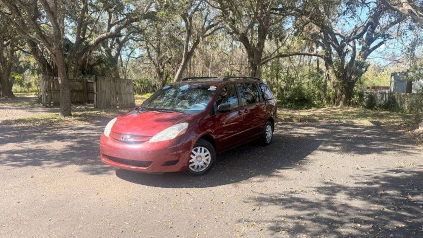 2008 Toyota Sienna CE — Minivan — 132,035 mi — Tampa, FL