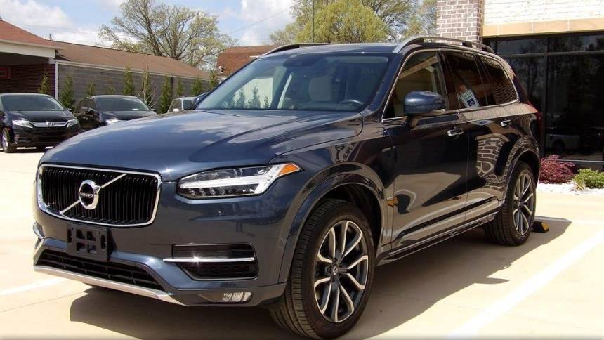 2019 Volvo XC90 T6 Momentum
