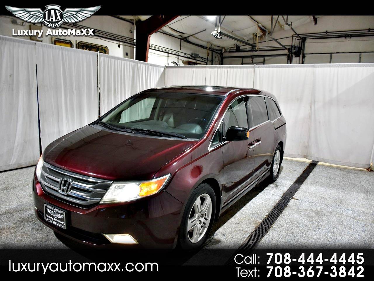 2012 Honda Odyssey Touring — Minivan — 151,186 mi — Tinley Park, IL