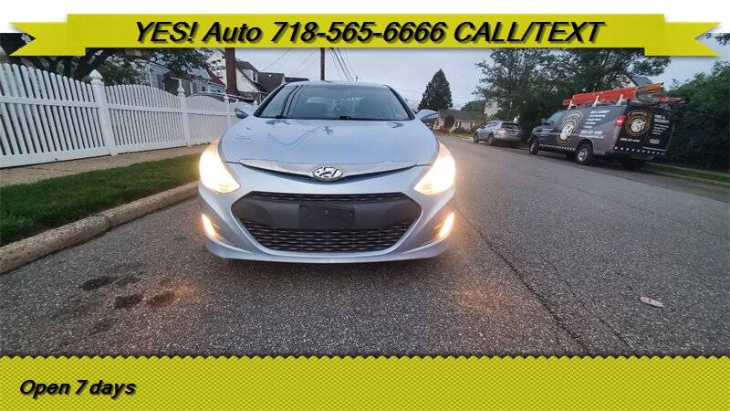 2012 Hyundai Sonata Hybrid Base — Sedan — 116,716 mi — Elmhurst, NY