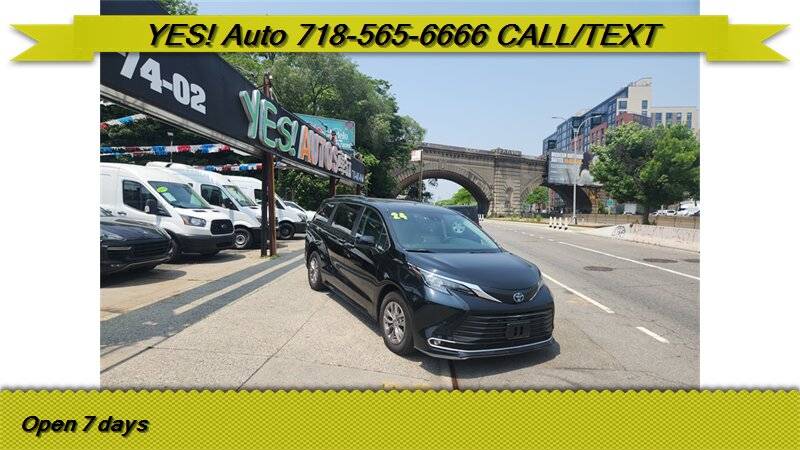 2024 Toyota Sienna XLE — Minivan — 27,715 mi — Elmhurst, NY