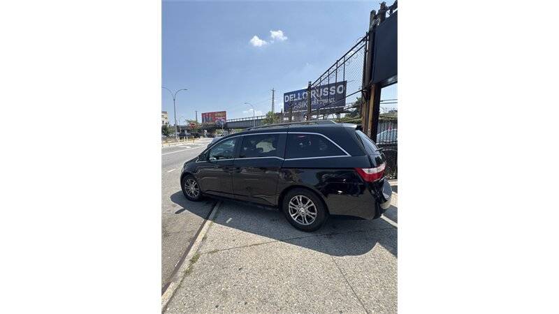 2011 Honda Odyssey EX-L — Minivan — 106,518 mi — Elmhurst, NY