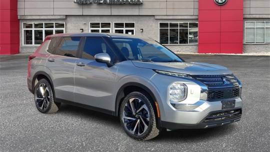 2022 Mitsubishi Outlander ES — SUV — 55,718 mi — Frazer, PA