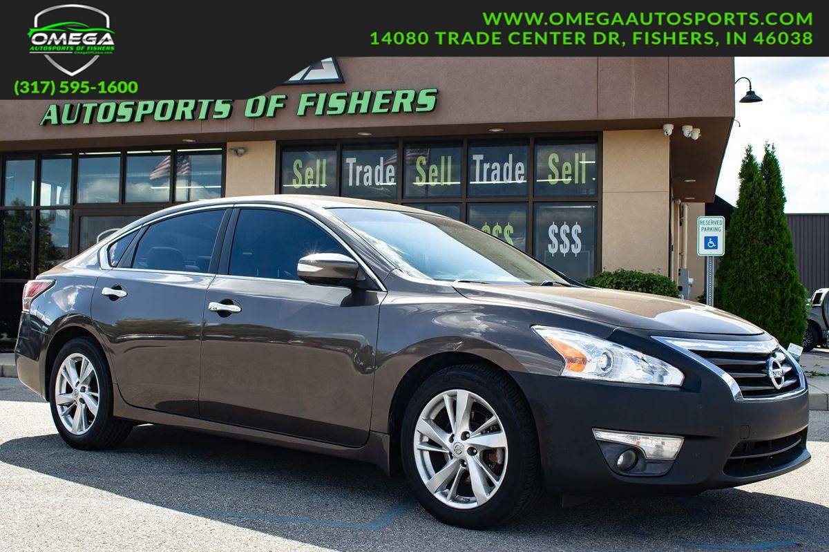 2014 Nissan Altima 2.5 SV — Sedan — 144,967 mi — Fishers, IN