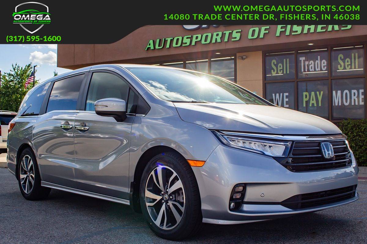 2022 Honda Odyssey Touring — Minivan — 43,146 mi — Fishers, IN