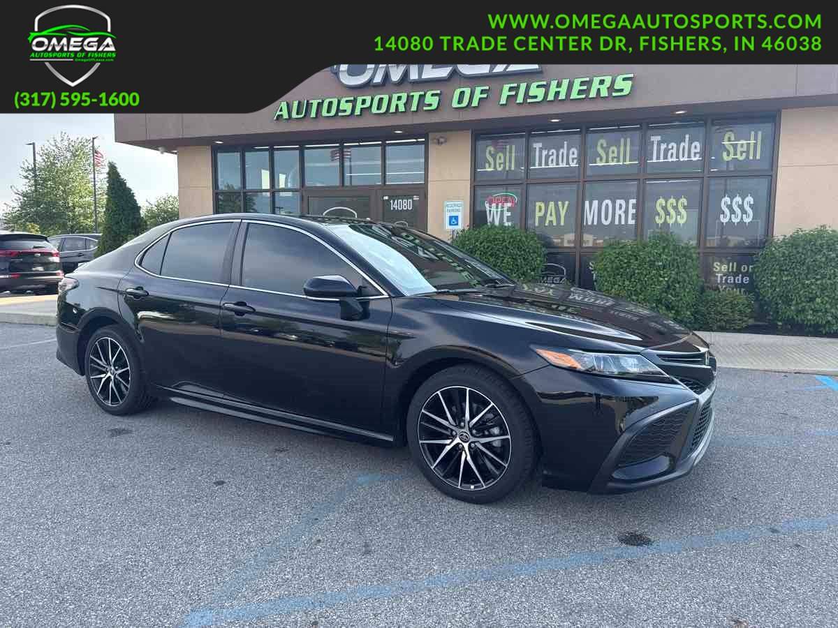 2022 Toyota Camry SE — Sedan — 29,558 mi — Fishers, IN