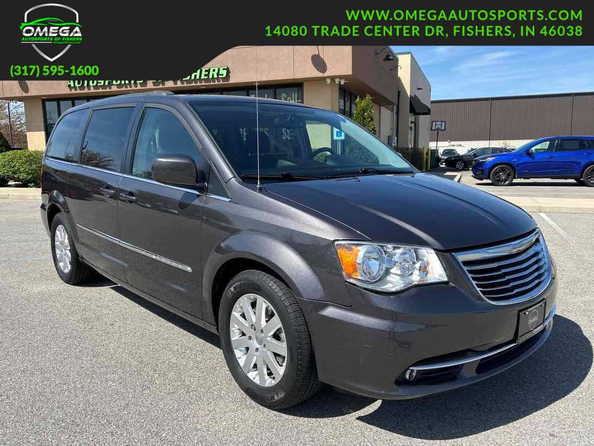 2016 Chrysler Town & Country Touring — Minivan — 82,362 mi — Fishers, IN