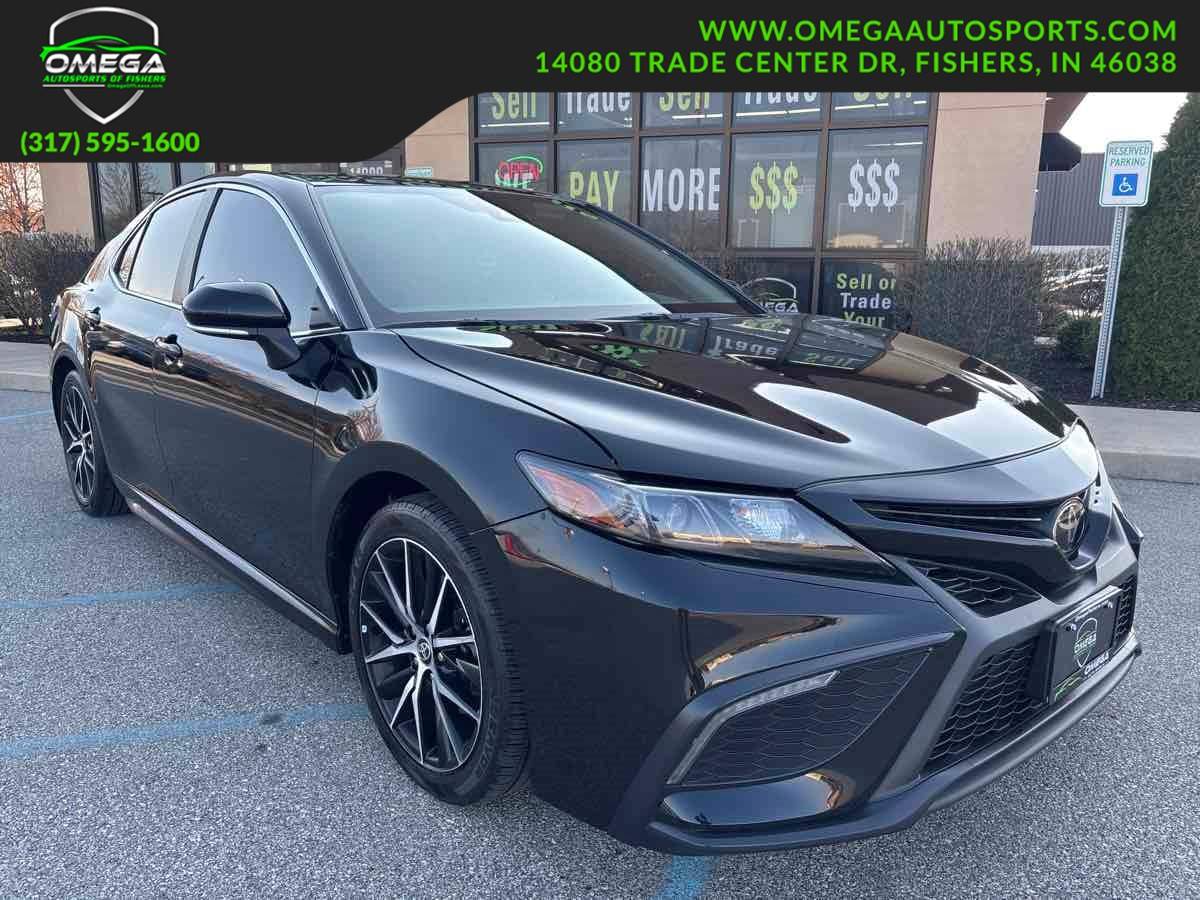 2022 Toyota Camry SE — Sedan — 43,934 mi — Fishers, IN