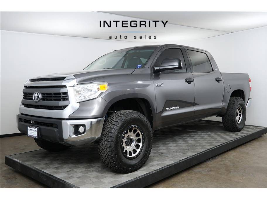 2014 Toyota Tundra SR5