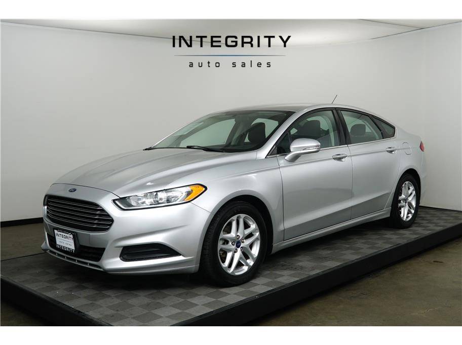 2014 Ford Fusion SE — Sedan — 37,956 mi — Sacramento, CA