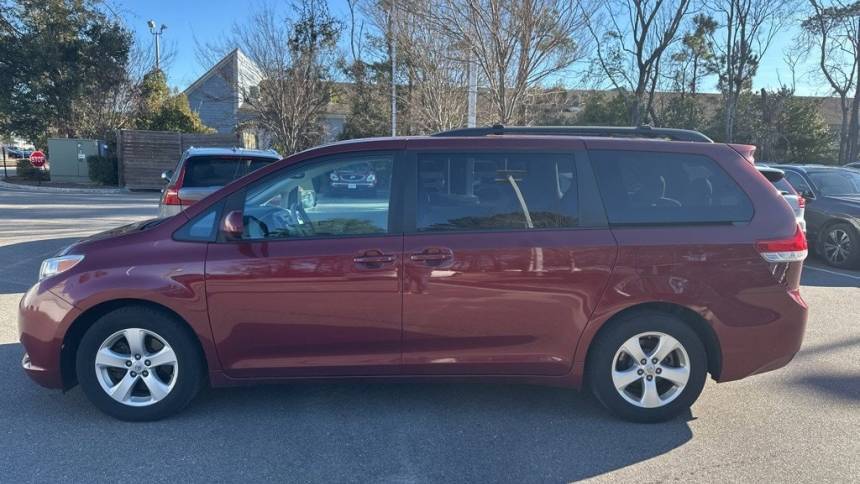 2014 Toyota Sienna LE — Minivan — 106,630 mi — Wilmington, NC