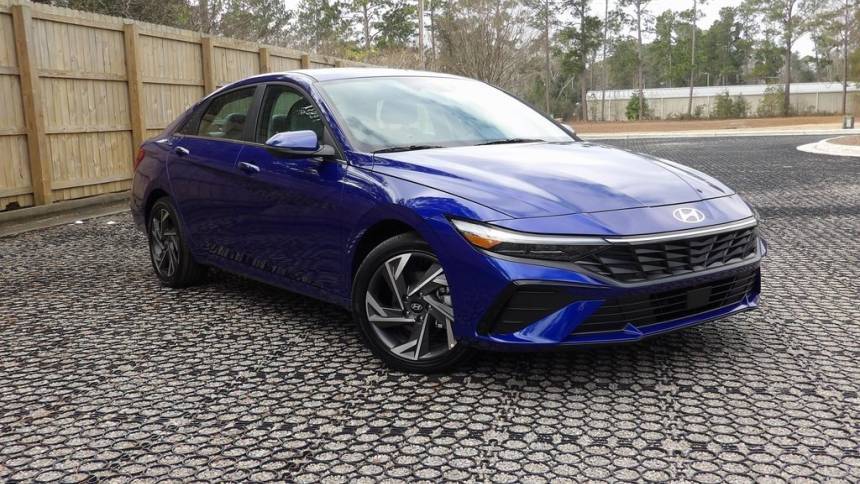 2024 Hyundai Elantra Hybrid Limited — Sedan — 5,900 mi — Wilmington, NC