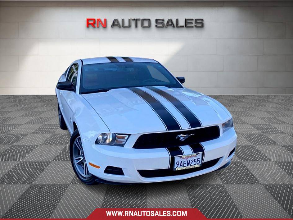2010 Ford Mustang V6 — Coupe — 136,000 mi — Sacramento, CA
