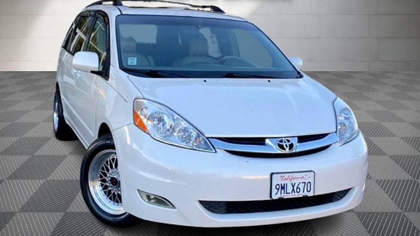2007 Toyota Sienna XLE — Minivan — 132,000 mi — Sacramento, CA