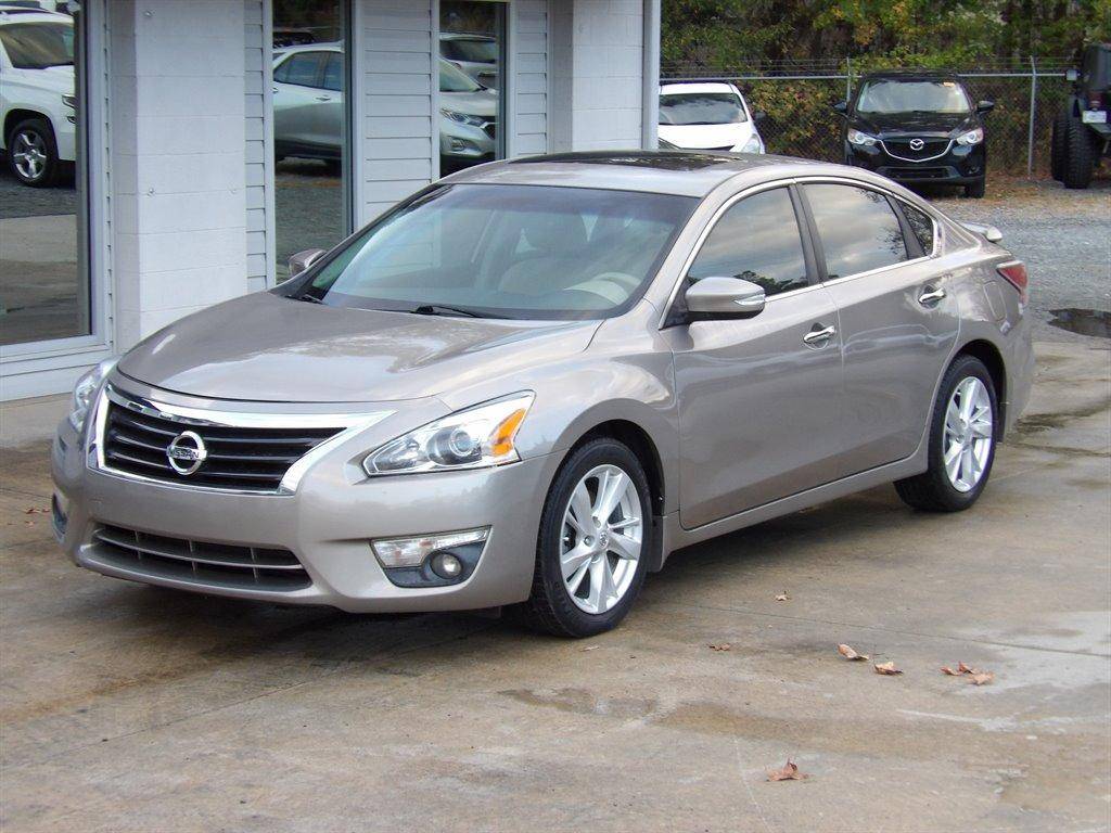 2014 Nissan Altima 2.5 SV — Sedan — 203,905 mi — Matthews, NC