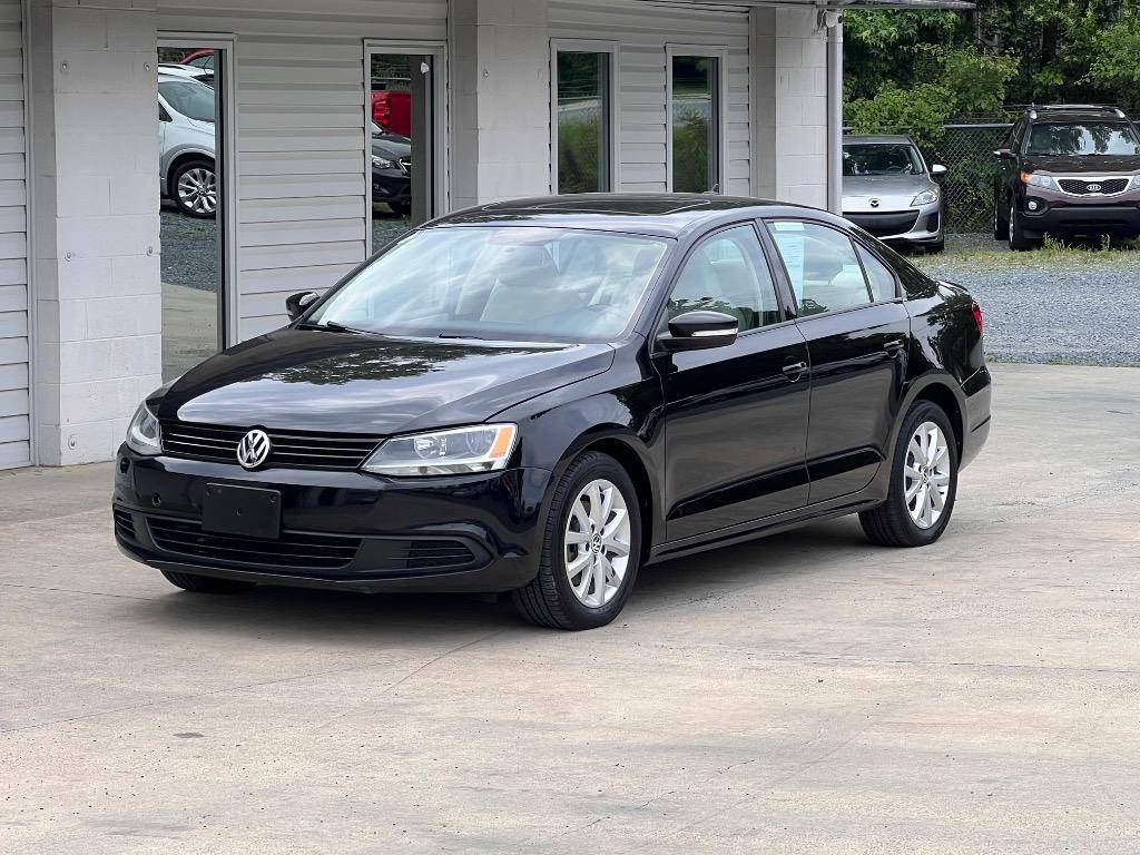 2012 Volkswagen Jetta SE — Sedan — 110,346 mi — Matthews, NC