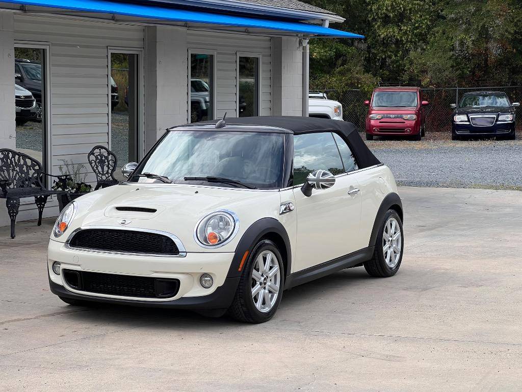 2015 MINI Convertible Cooper S — Convertible — 84,108 mi — Matthews, NC