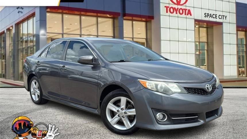 2014 Toyota Camry XLE