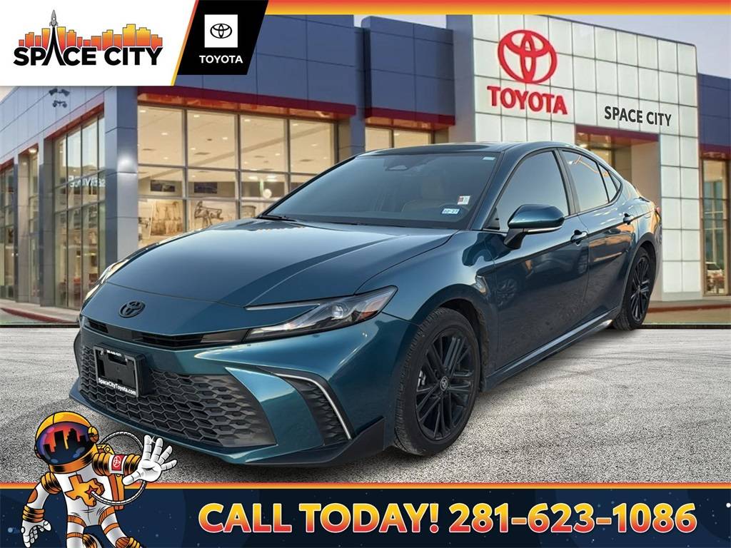 2025 Toyota Camry Hybrid LE — Sedan — 20,068 mi — Humble, TX