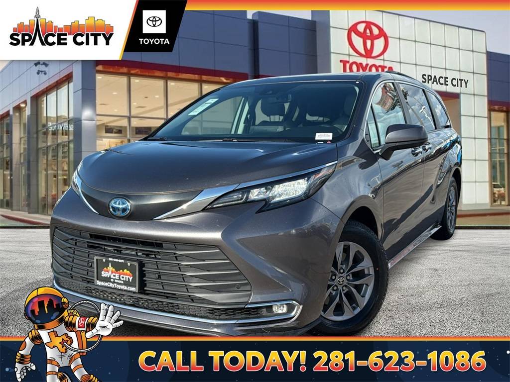 2023 Toyota Sienna XLE — Minivan — 70,683 mi — Humble, TX