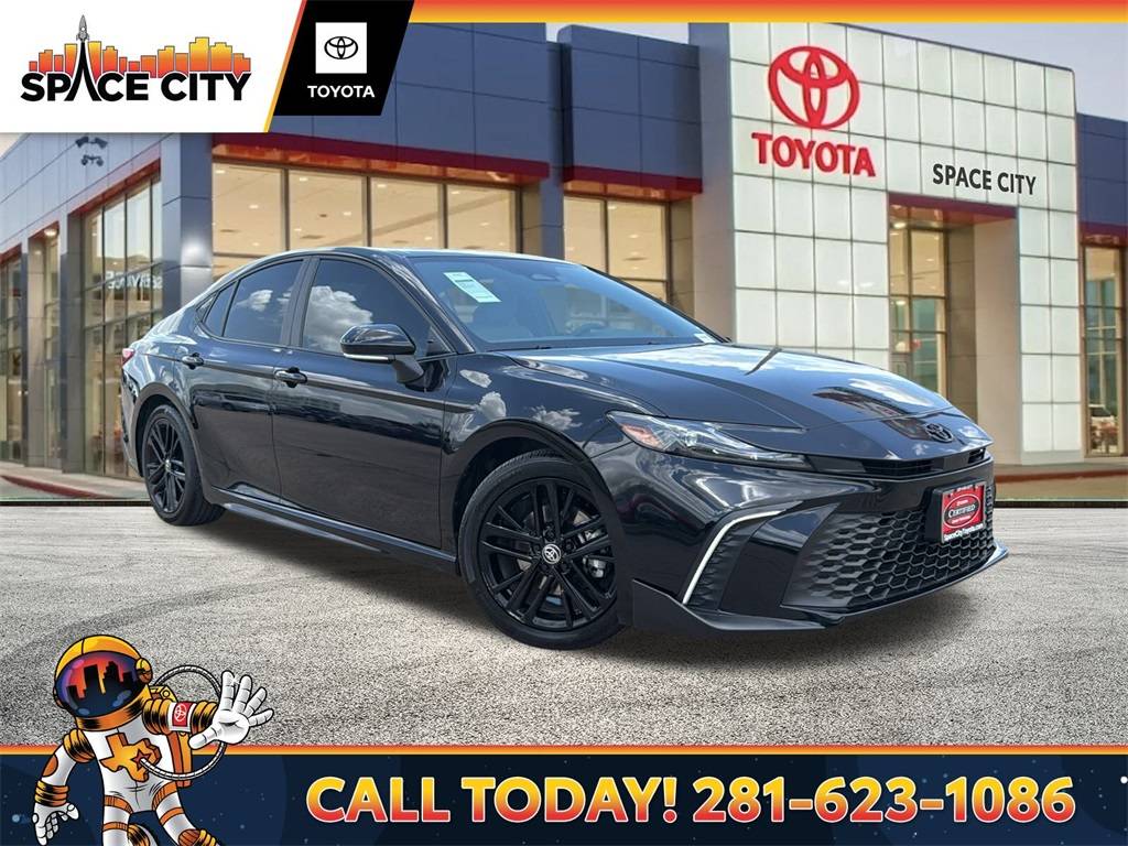 2025 Toyota Camry SE — Sedan — 3,803 mi — Humble, TX