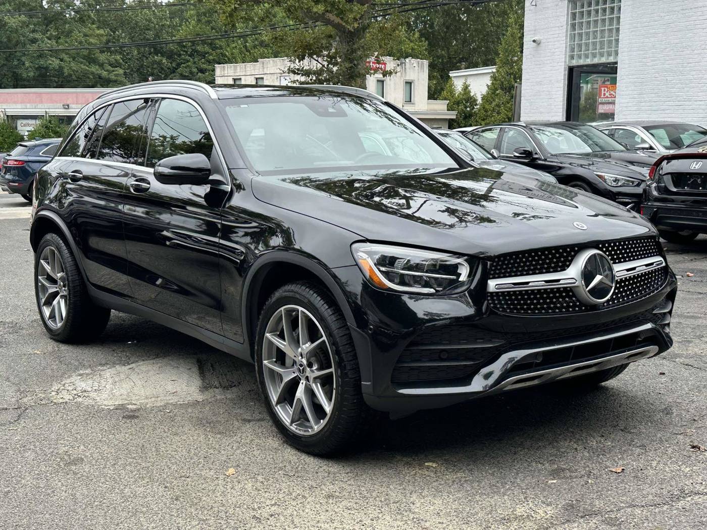 2021 Mercedes-Benz GLC GLC 300 — SUV — 81,207 mi — Great Neck, NY
