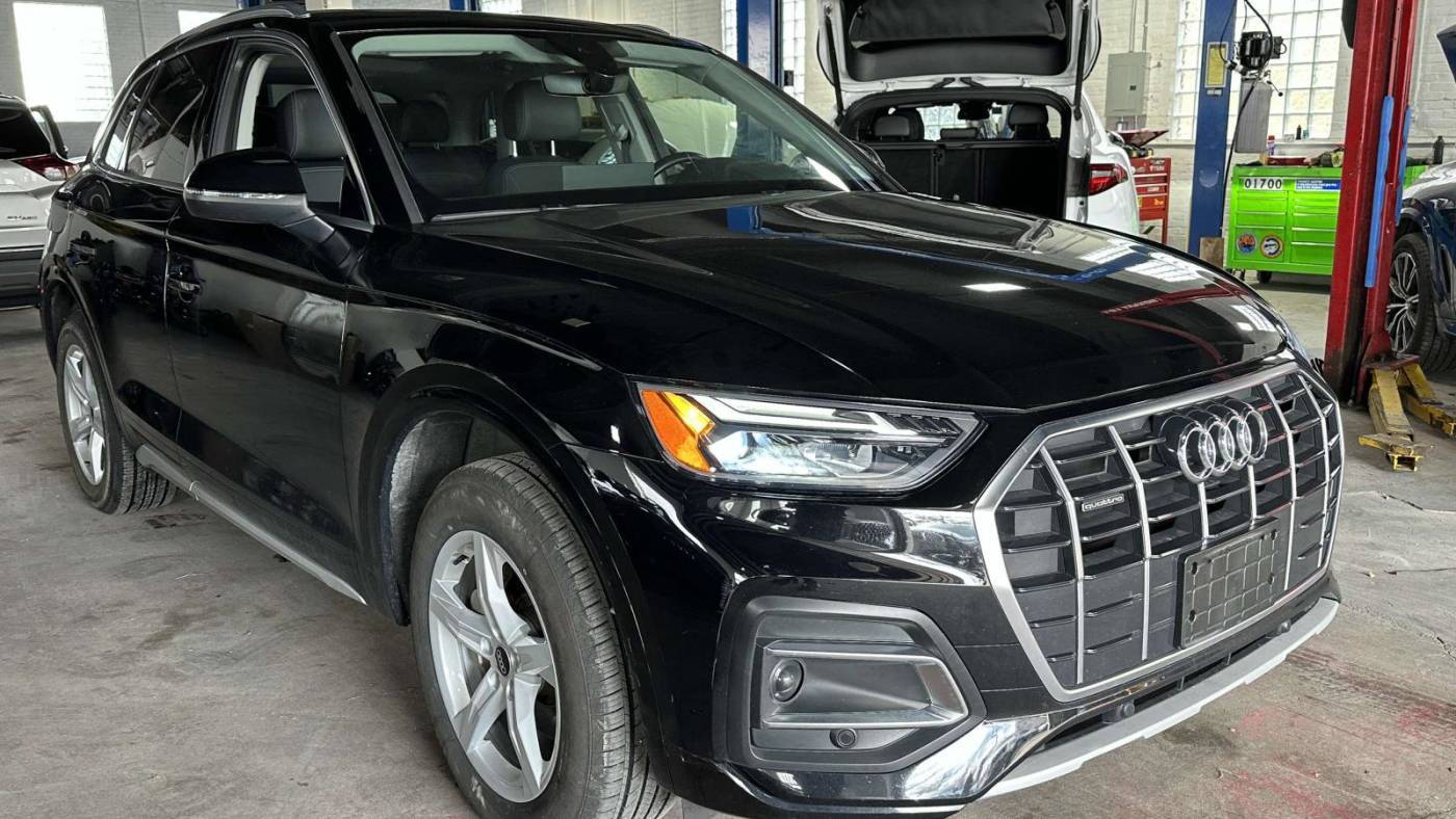 2022 Audi Q5 quattro Premium 40 TFSI