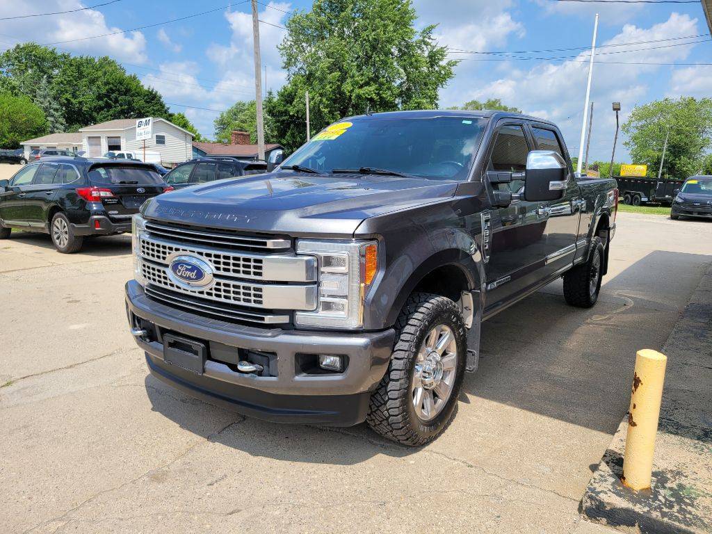 2019 Ford Super Duty F-350 Platinum — Pickup Truck — 158,273 mi — Clare, MI