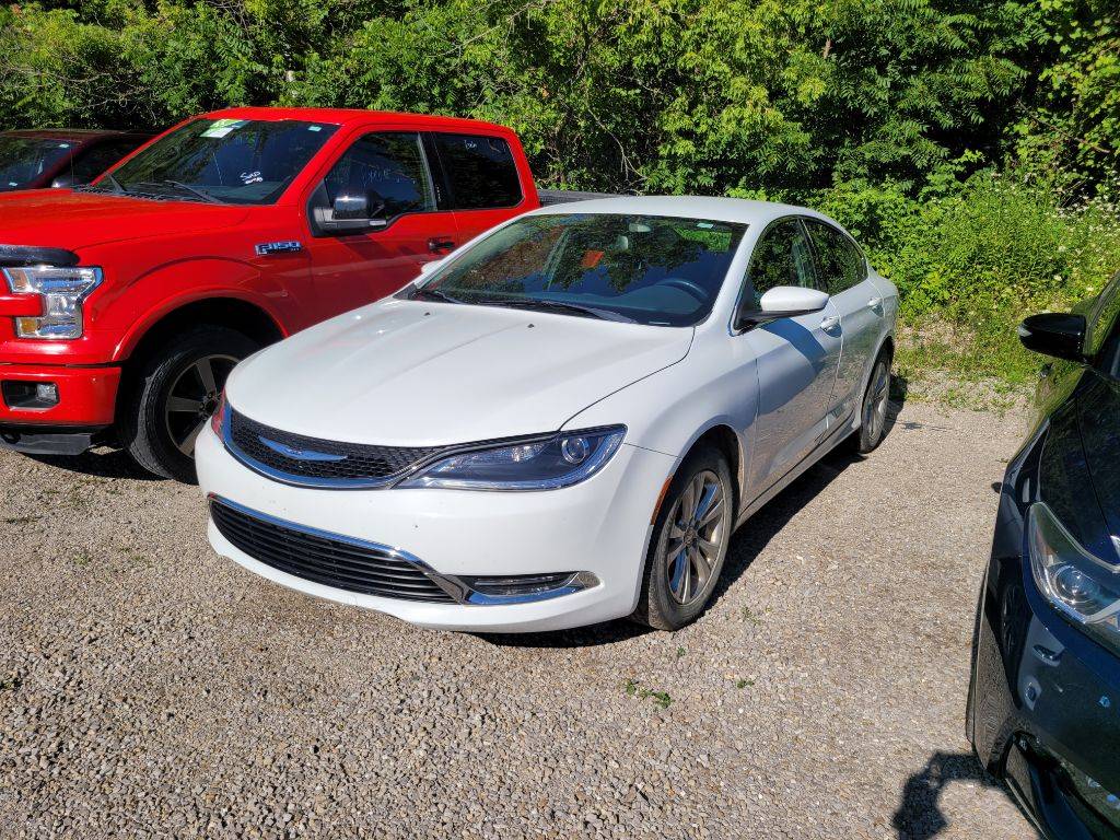 2015 Chrysler 200 Limited — Sedan — 180,167 mi — Clare, MI