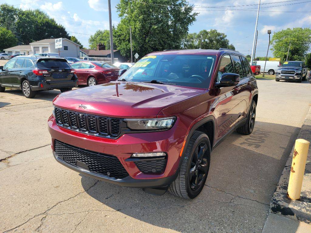 2023 Jeep Grand Cherokee Limited — SUV — 56,305 mi — Clare, MI