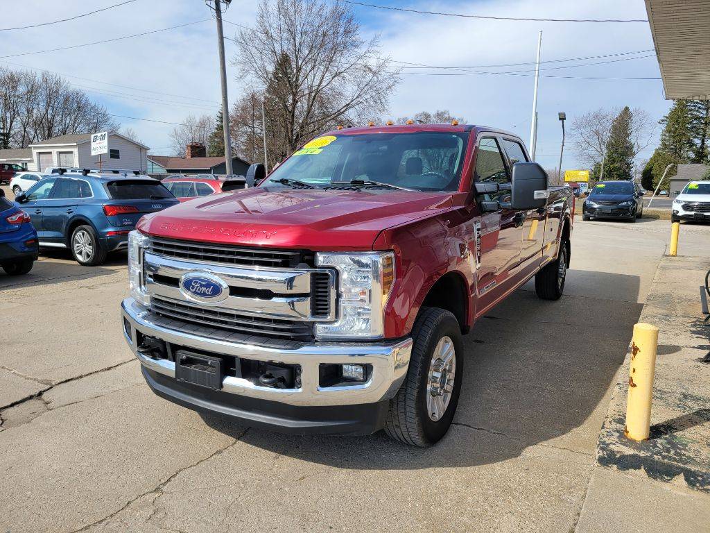 2019 Ford Super Duty F-350 XLT — Pickup Truck — 150,914 mi — Clare, MI