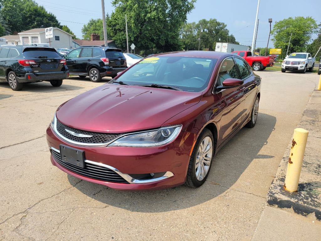2015 Chrysler 200 Limited — Sedan — 90,138 mi — Clare, MI