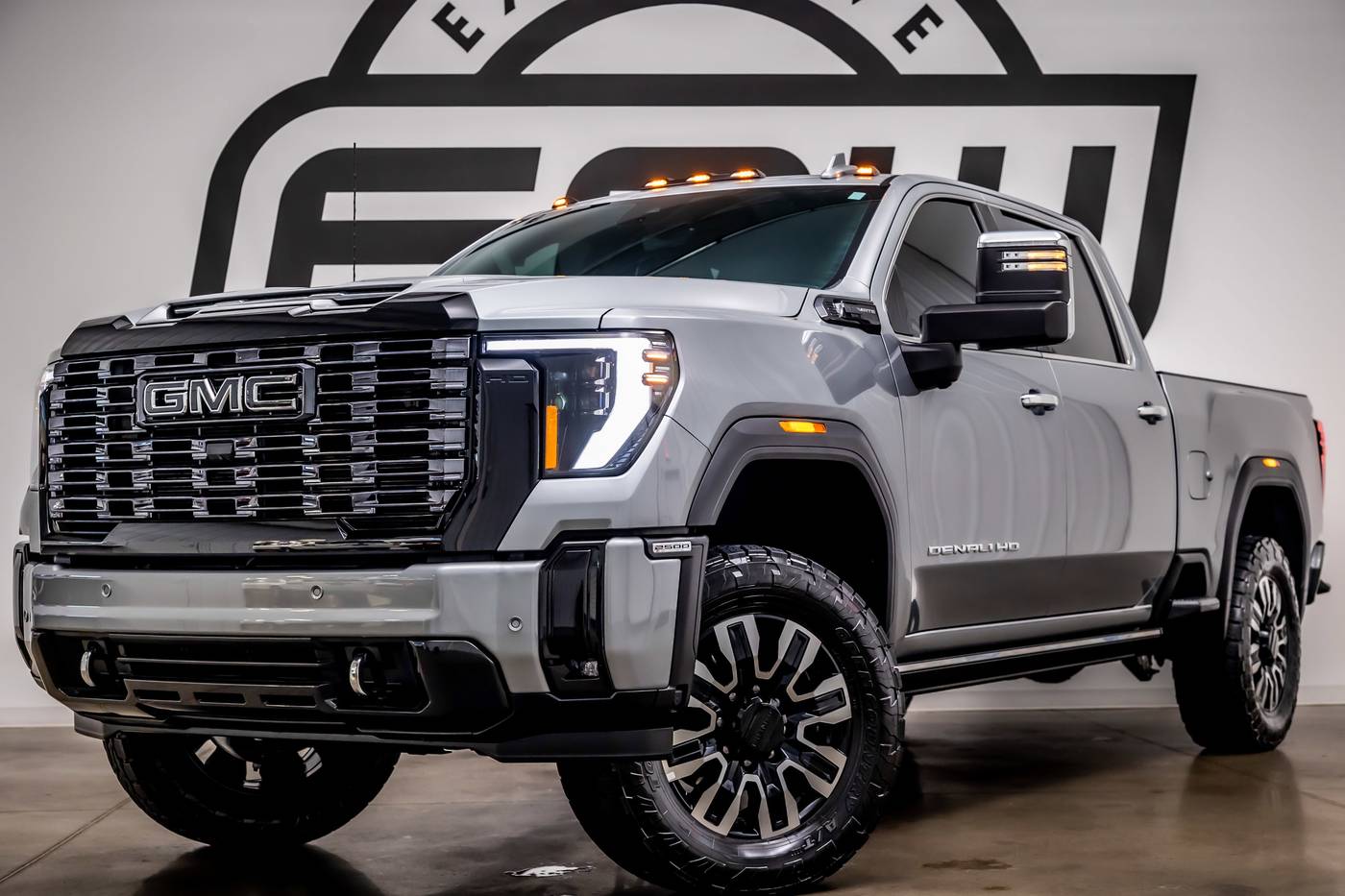 2025 GMC Sierra 2500HD Denali Ultimate — Pickup Truck — 4,500 mi — Pelham, AL