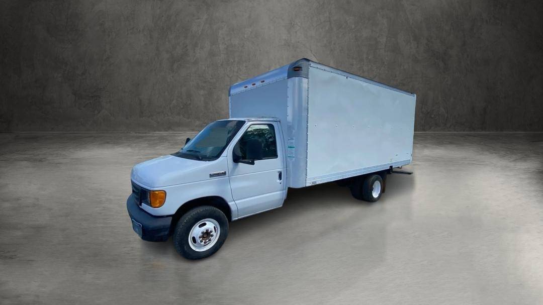 2006 Ford Econoline Commercial Cutaway E-350