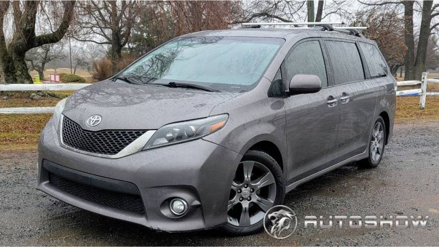 2015 Toyota Sienna SE Premium — Minivan — 136,151 mi — Neptune City, NJ