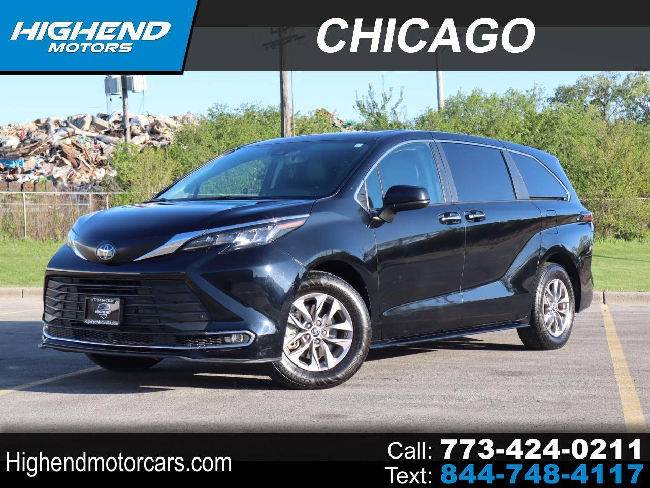 2022 Toyota Sienna XLE — Minivan — 60,702 mi — Chicago, IL