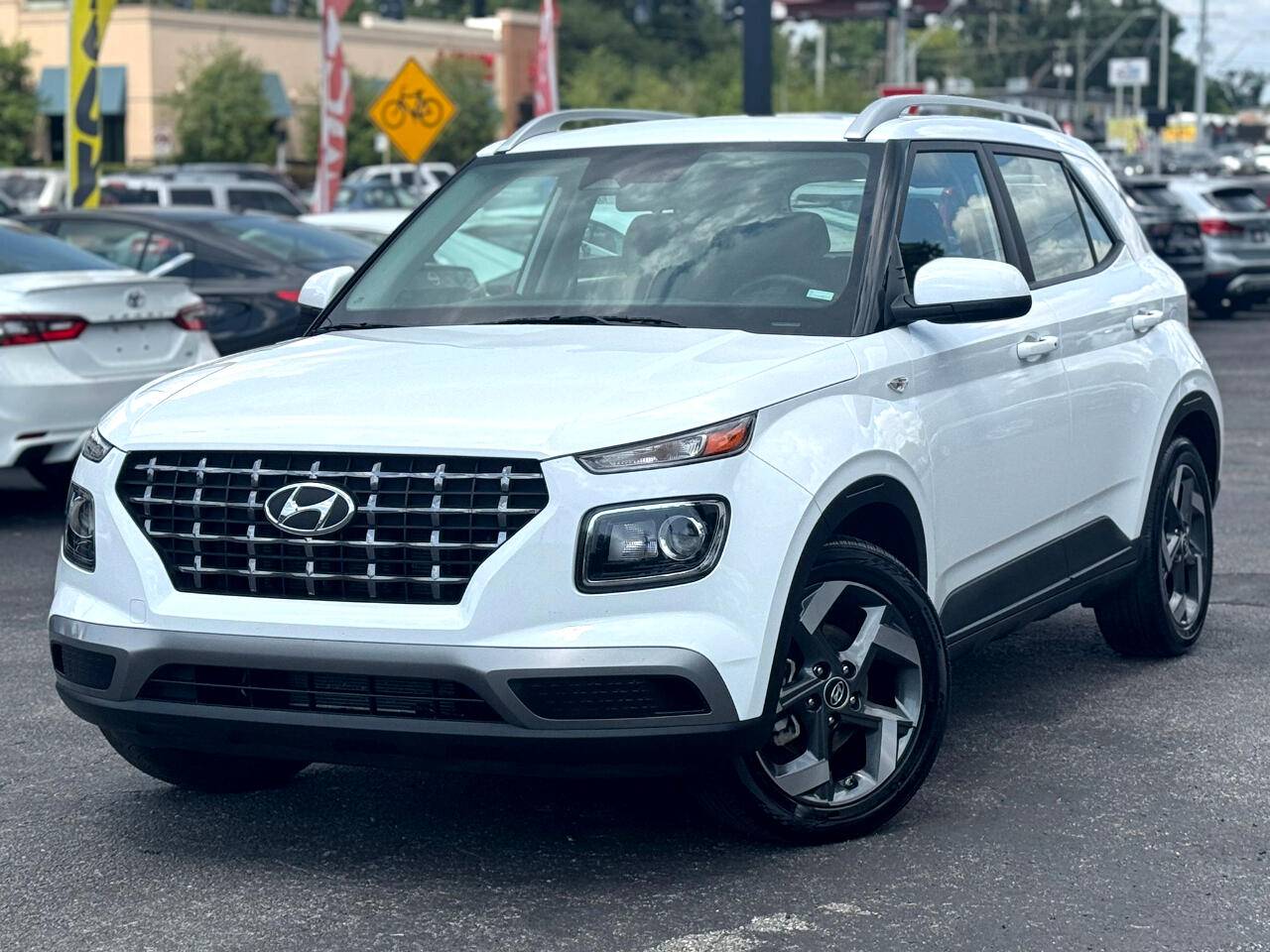 2024 Hyundai Venue SEL — SUV — 35,698 mi — Brandon, FL
