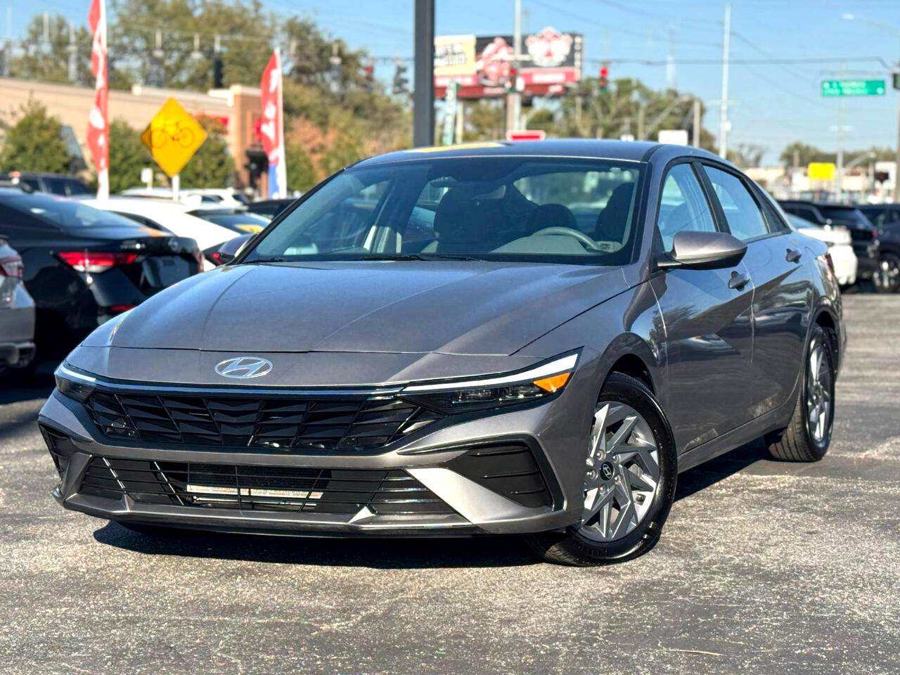 2024 Hyundai Elantra SEL — Sedan — 16,657 mi — Brandon, FL