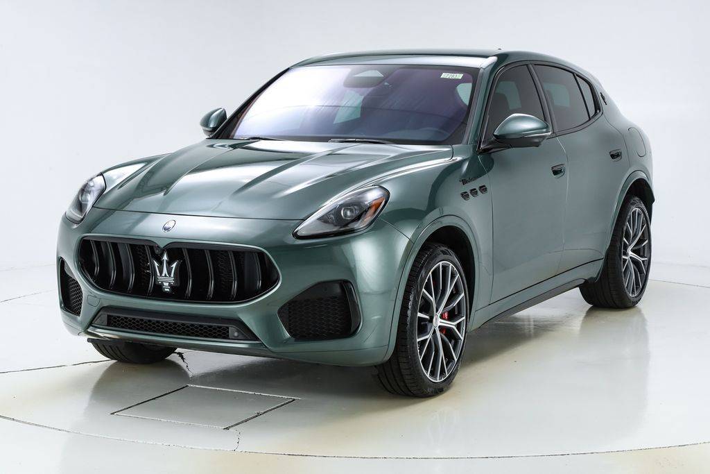 2026 Maserati Grecale Modena V6