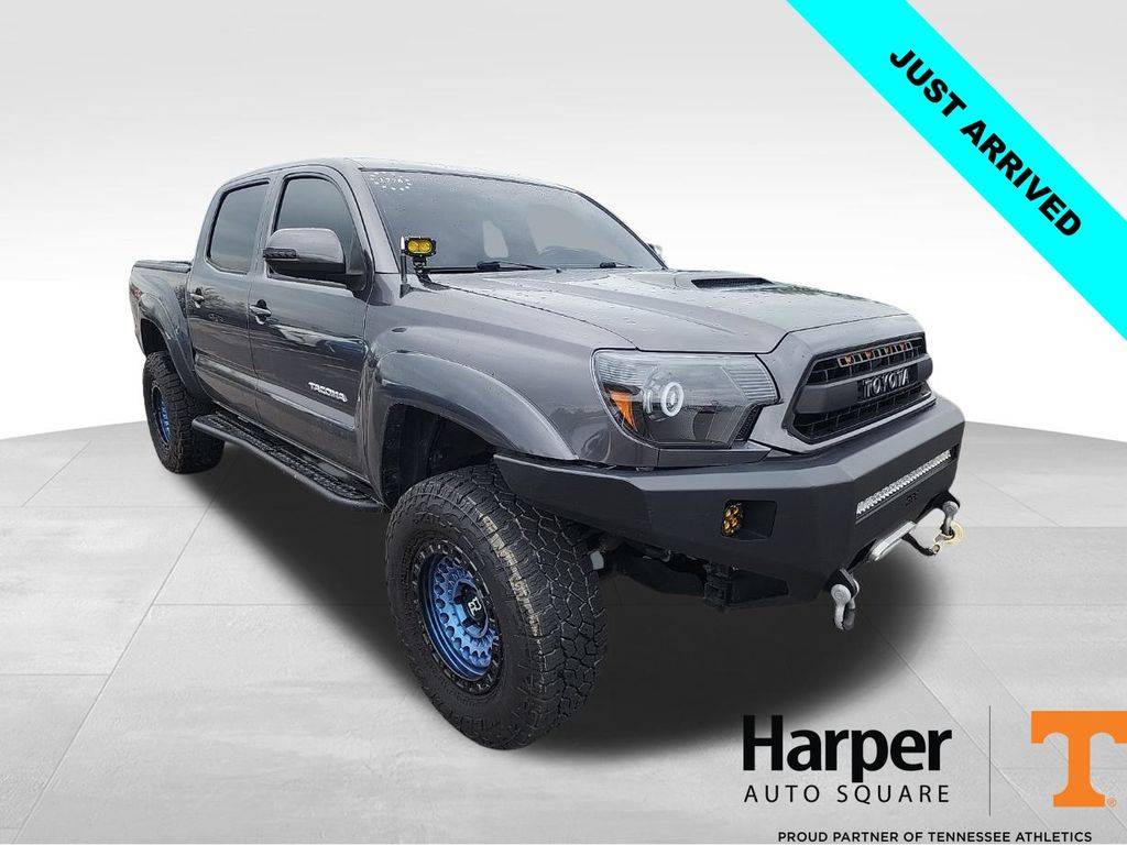 2014 Toyota Tacoma Base — Pickup Truck — 117,943 mi — Knoxville, TN