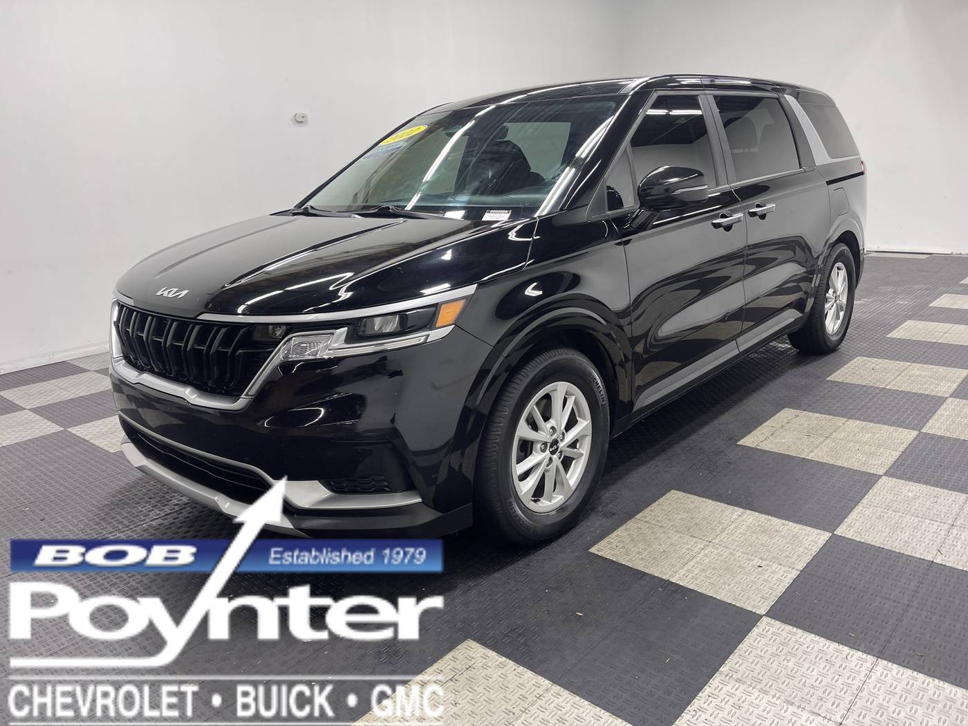 2022 Kia Carnival LXS — Minivan — 112,000 mi — Seymour, IN