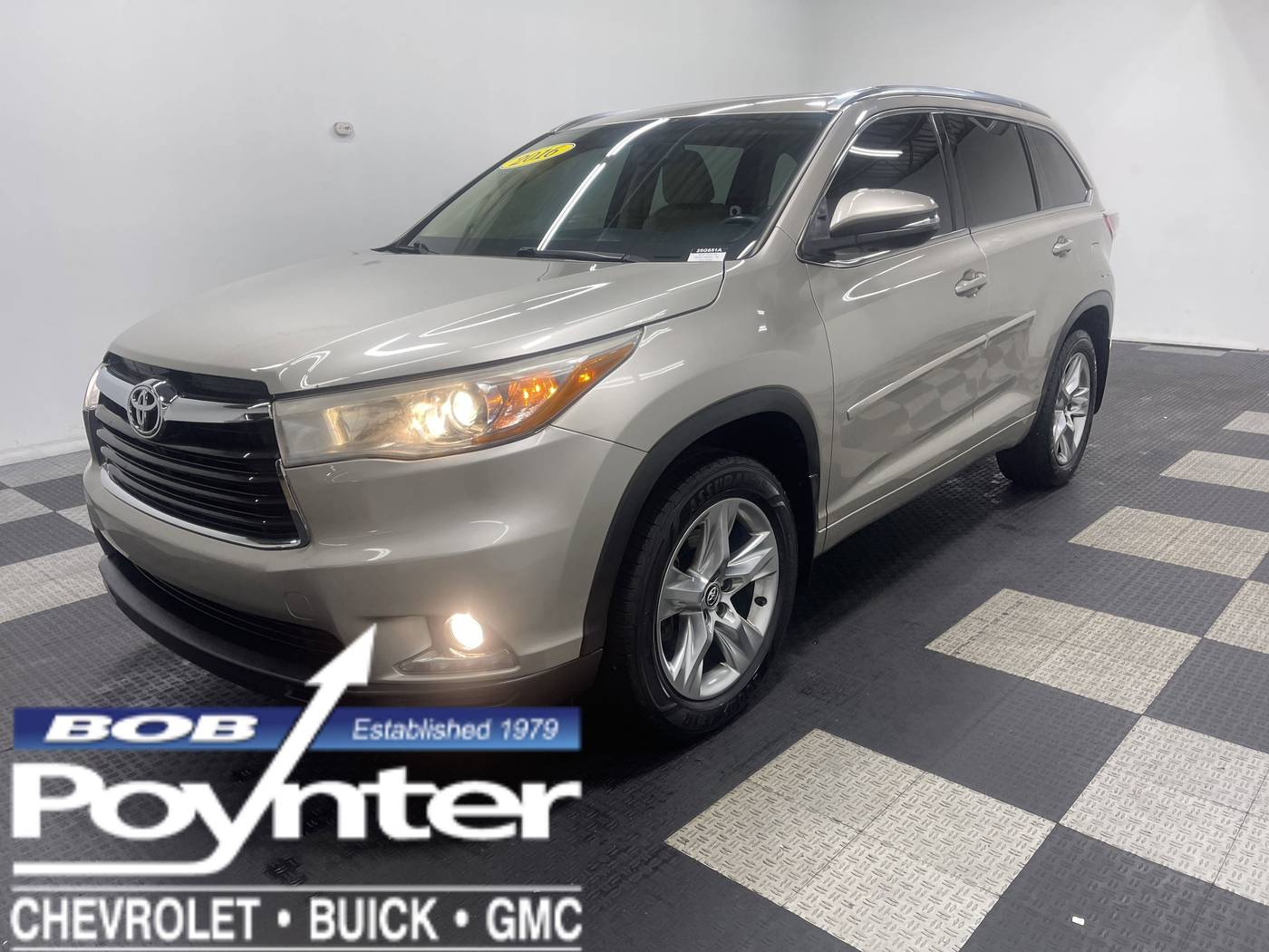 2016 Toyota Highlander Limited — SUV — 131,424 mi — Seymour, IN
